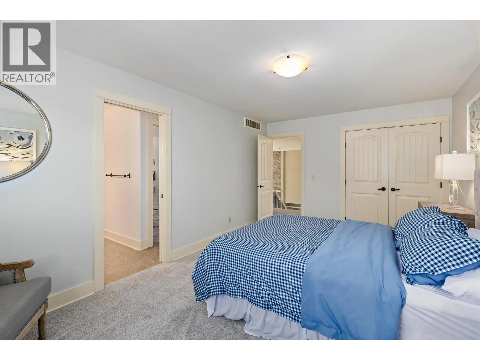 1511 Woodridge Road