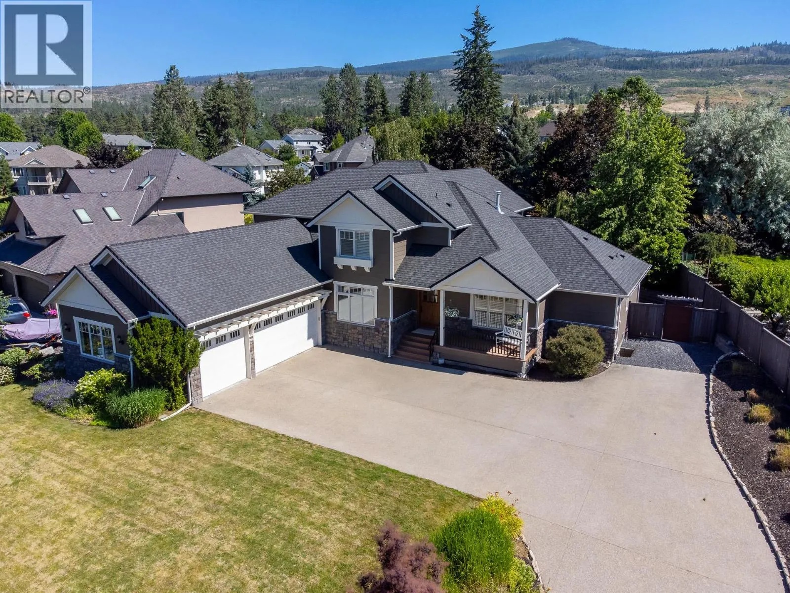 1511 Woodridge Road