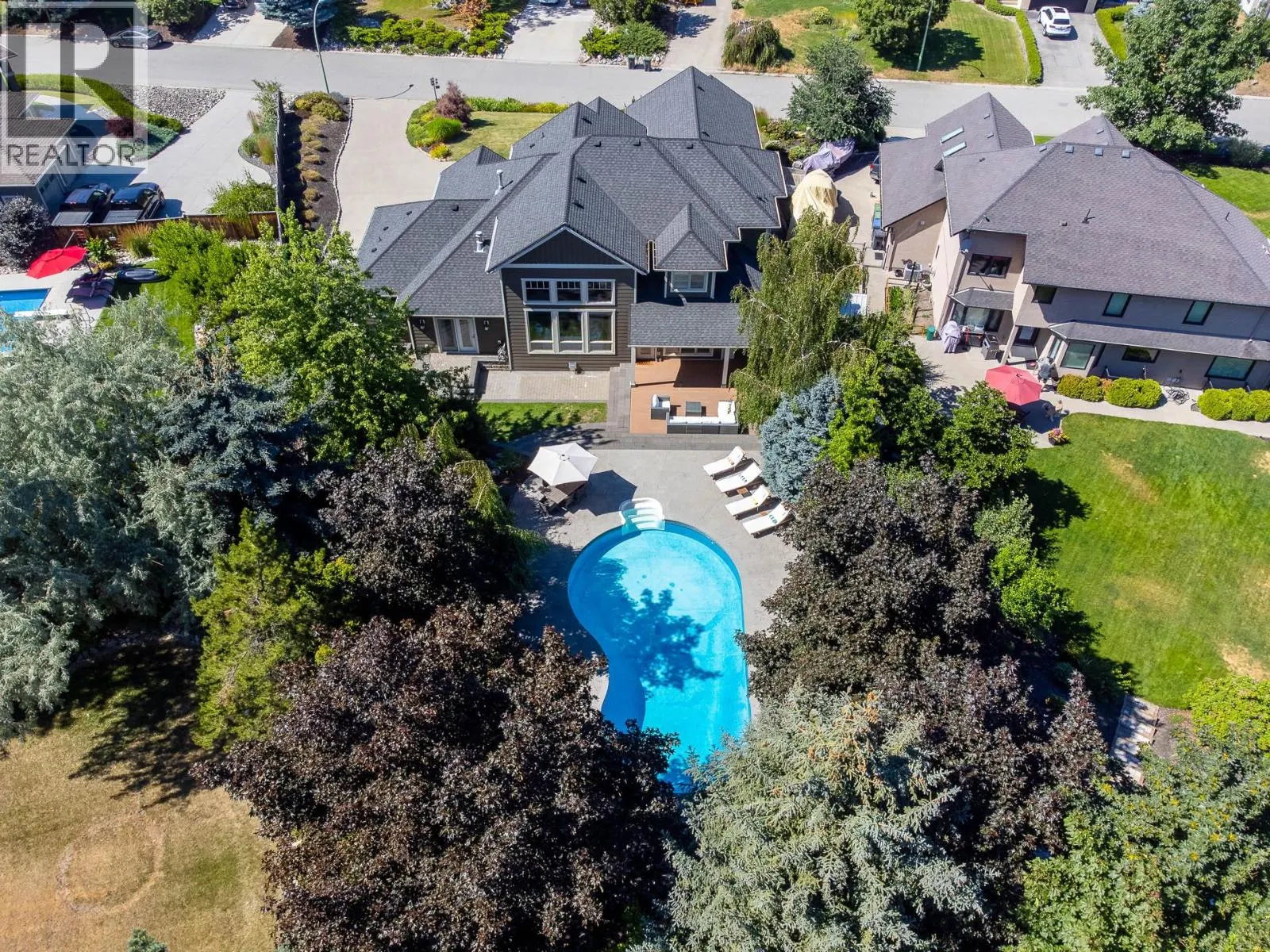 1511 Woodridge Road