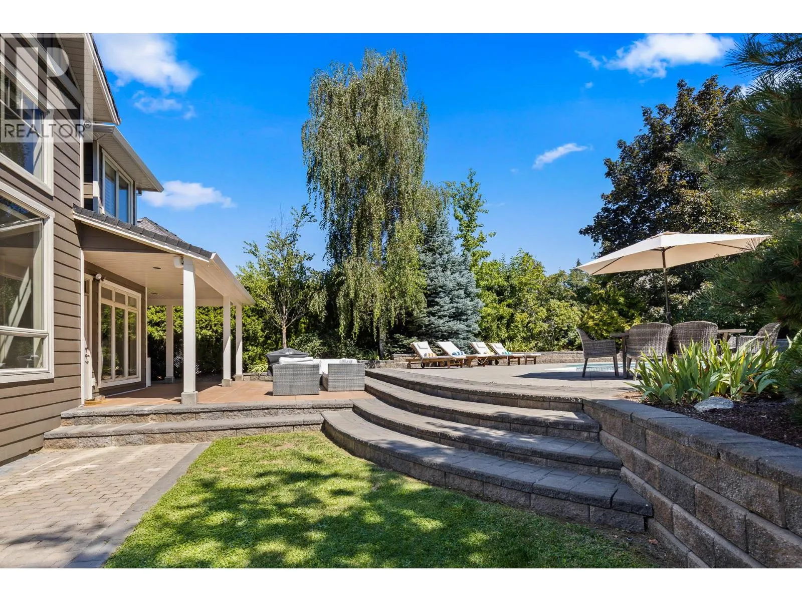 1511 Woodridge Road