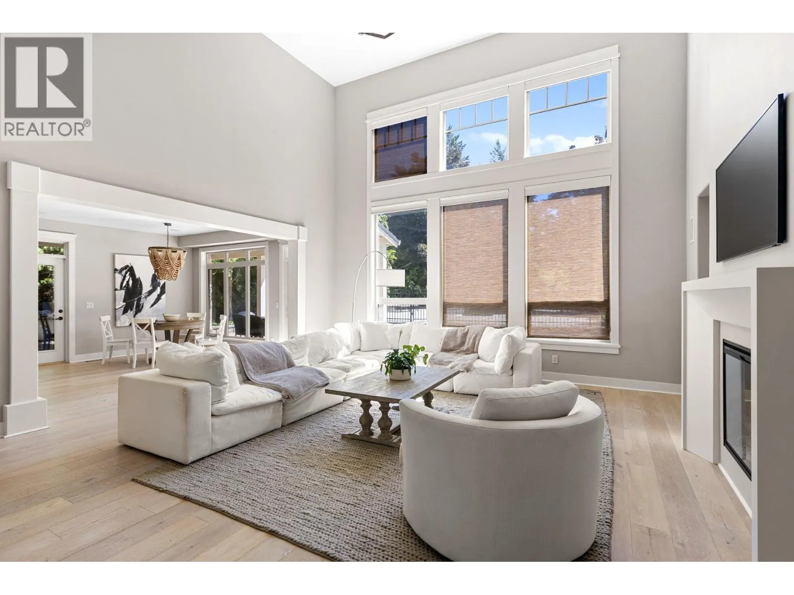 1511 Woodridge Road