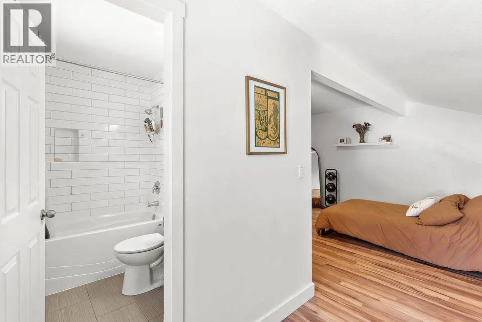 3155 Gordon Drive Unit# 304