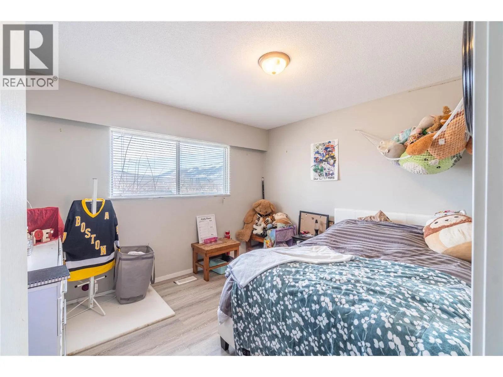 1569 WESTMOUNT Drive