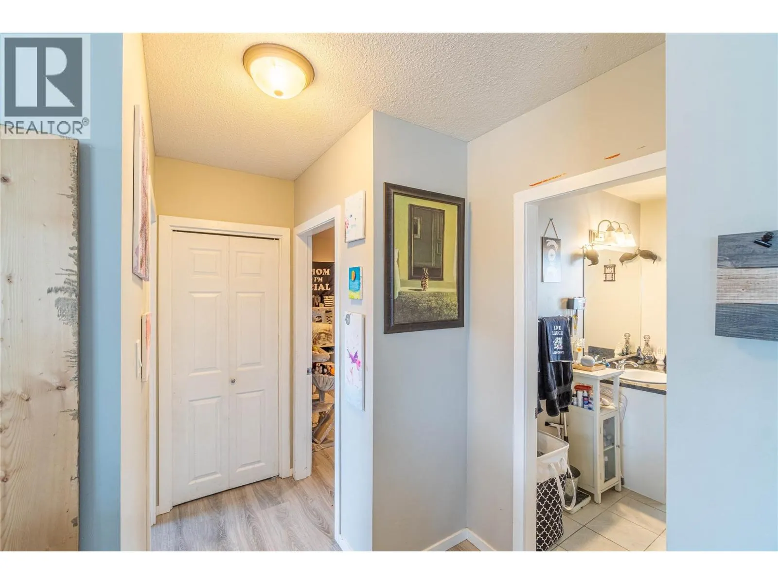 1569 WESTMOUNT Drive