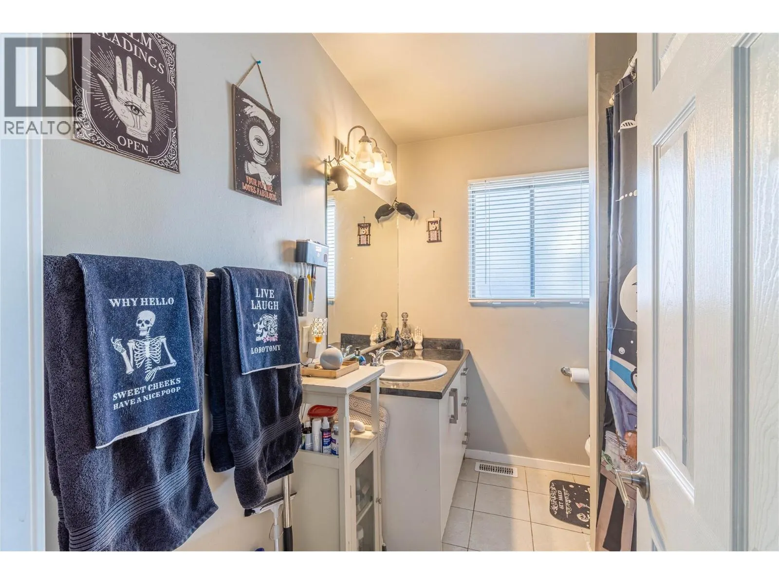 1569 WESTMOUNT Drive