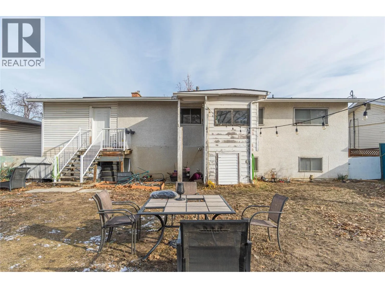 1569 WESTMOUNT Drive