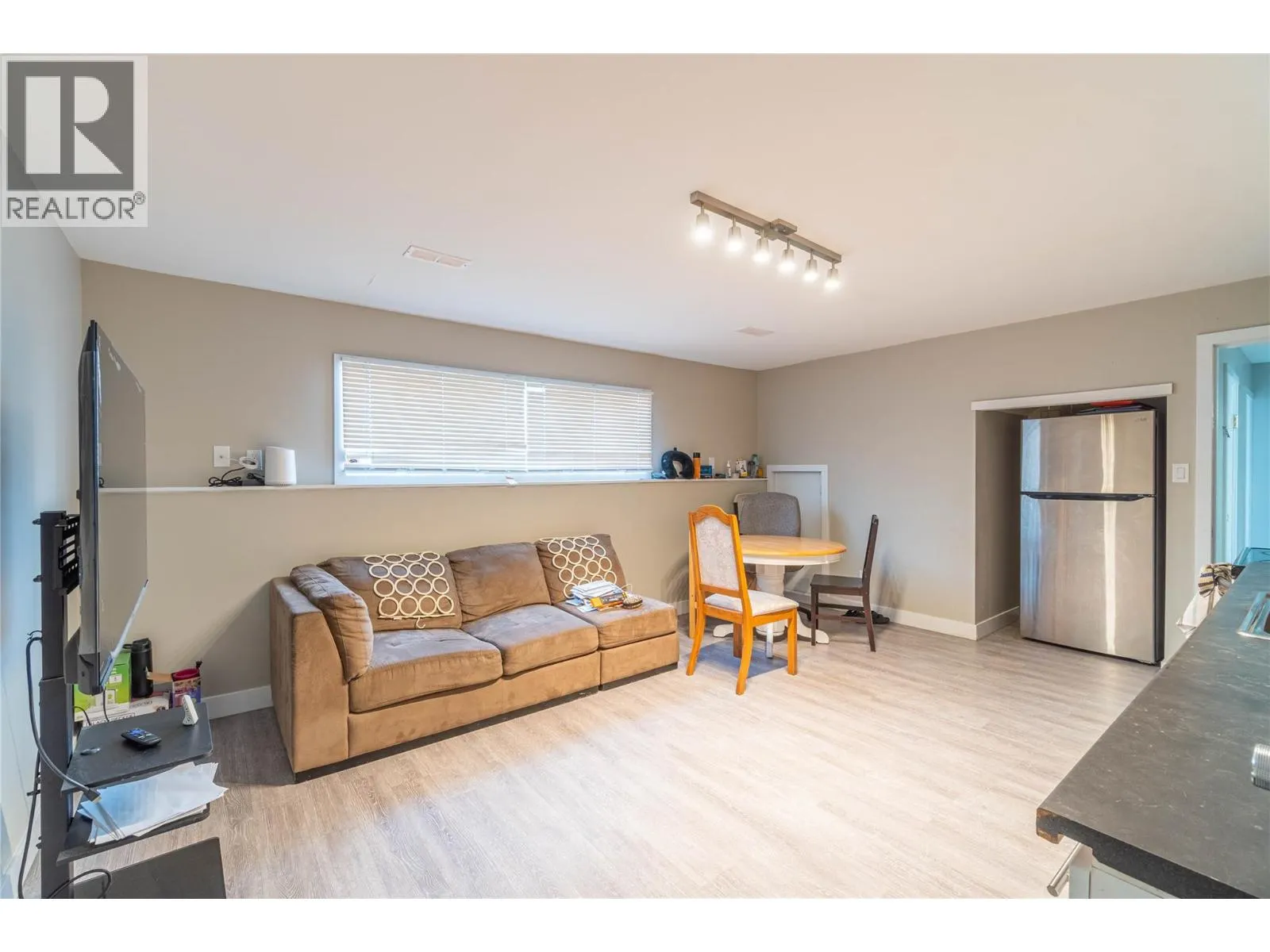 1569 WESTMOUNT Drive