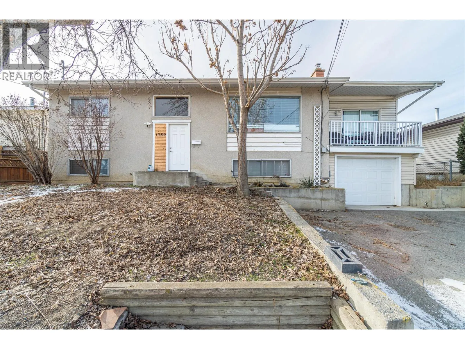 1569 WESTMOUNT Drive