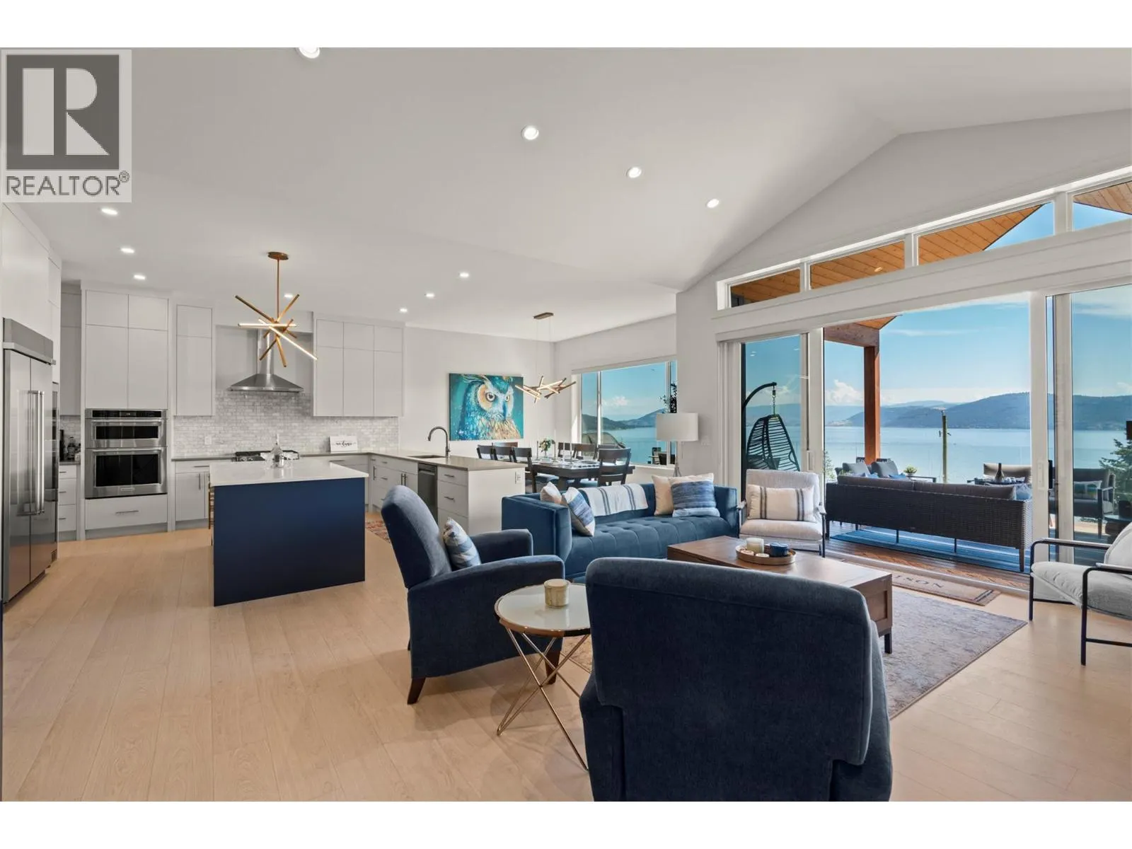 8 Kenyon Road