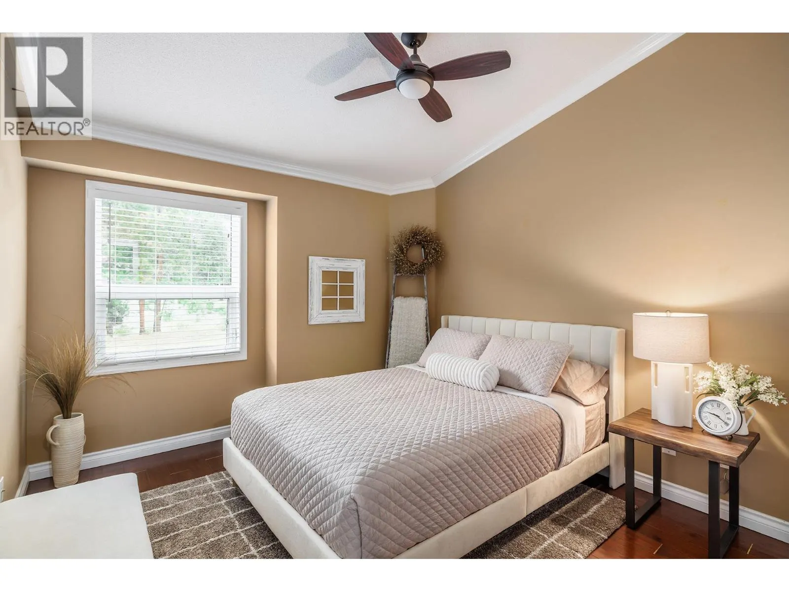 4470 Ponderosa Drive Unit# 204