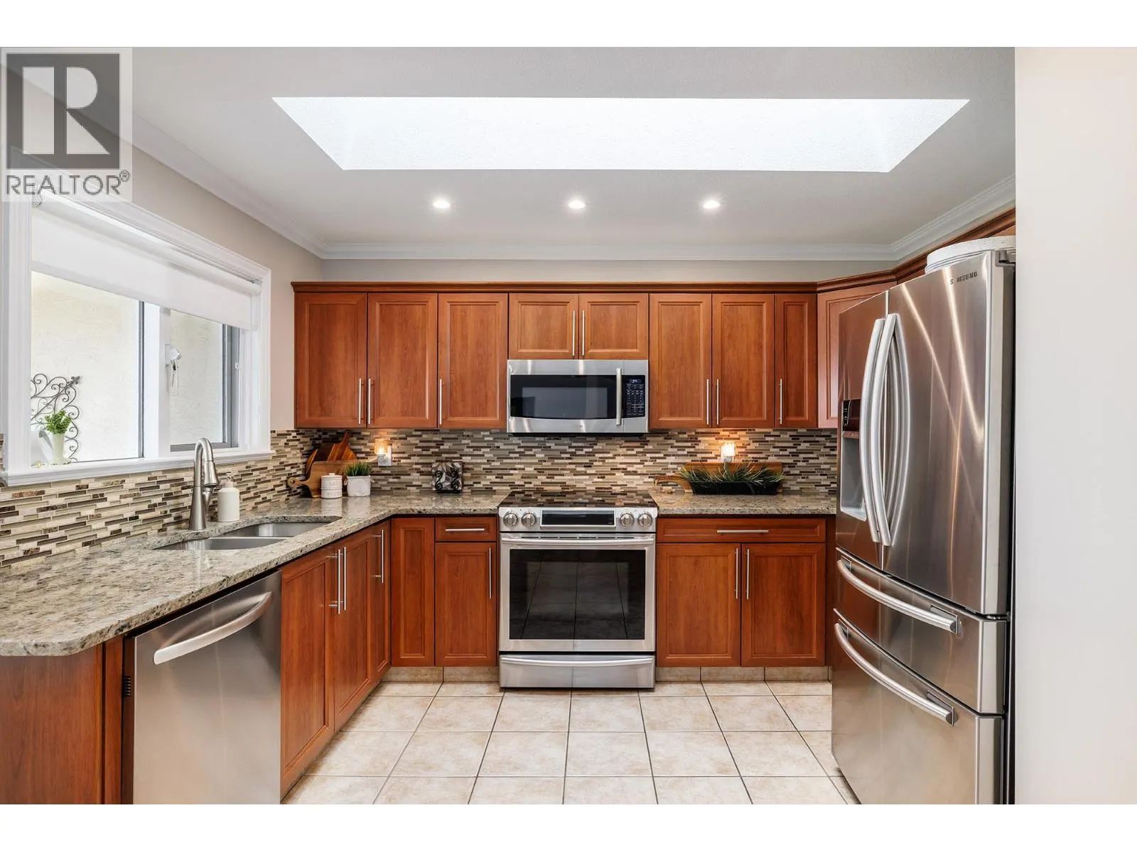 4470 Ponderosa Drive Unit# 204