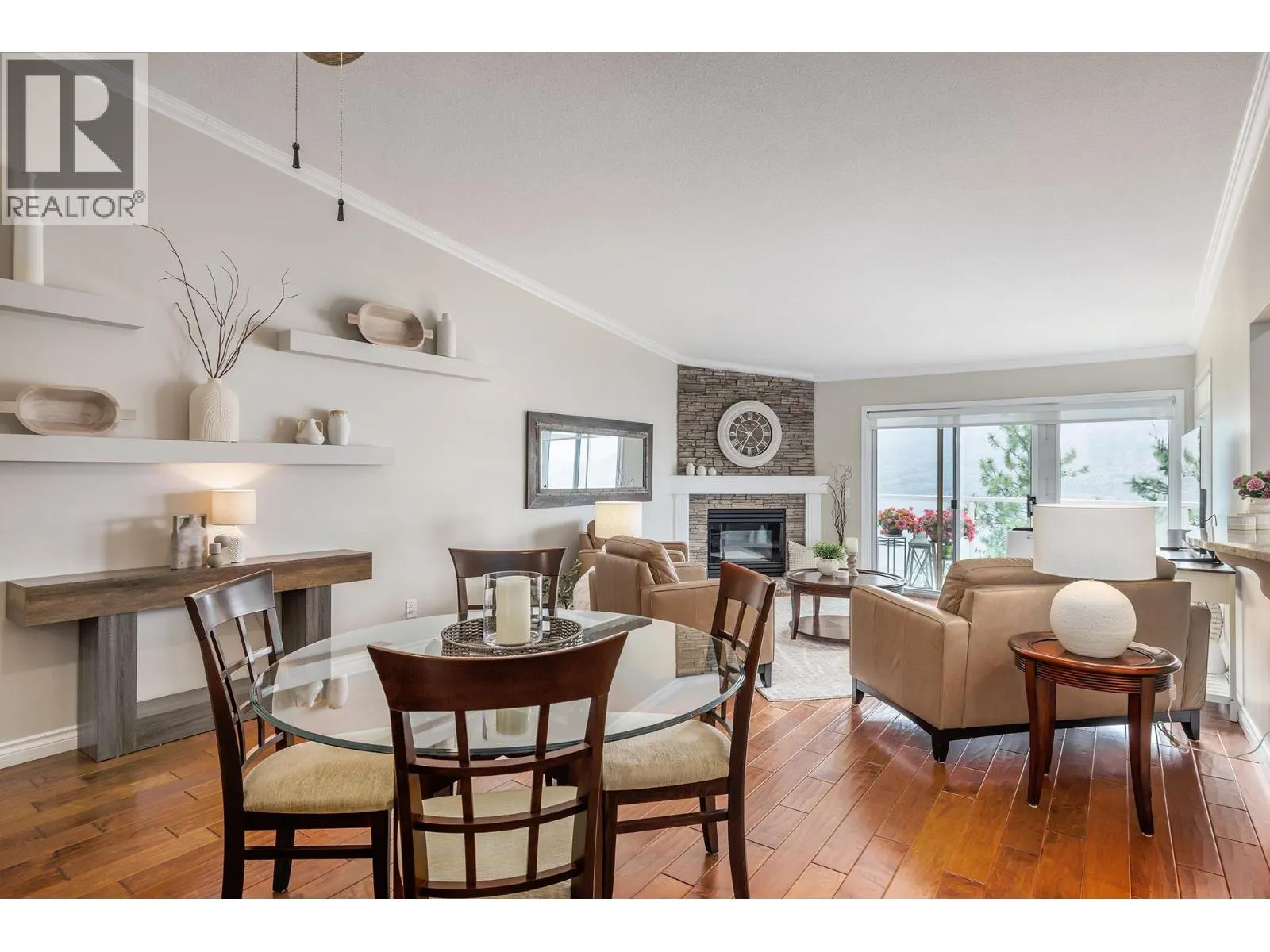 4470 Ponderosa Drive Unit# 204