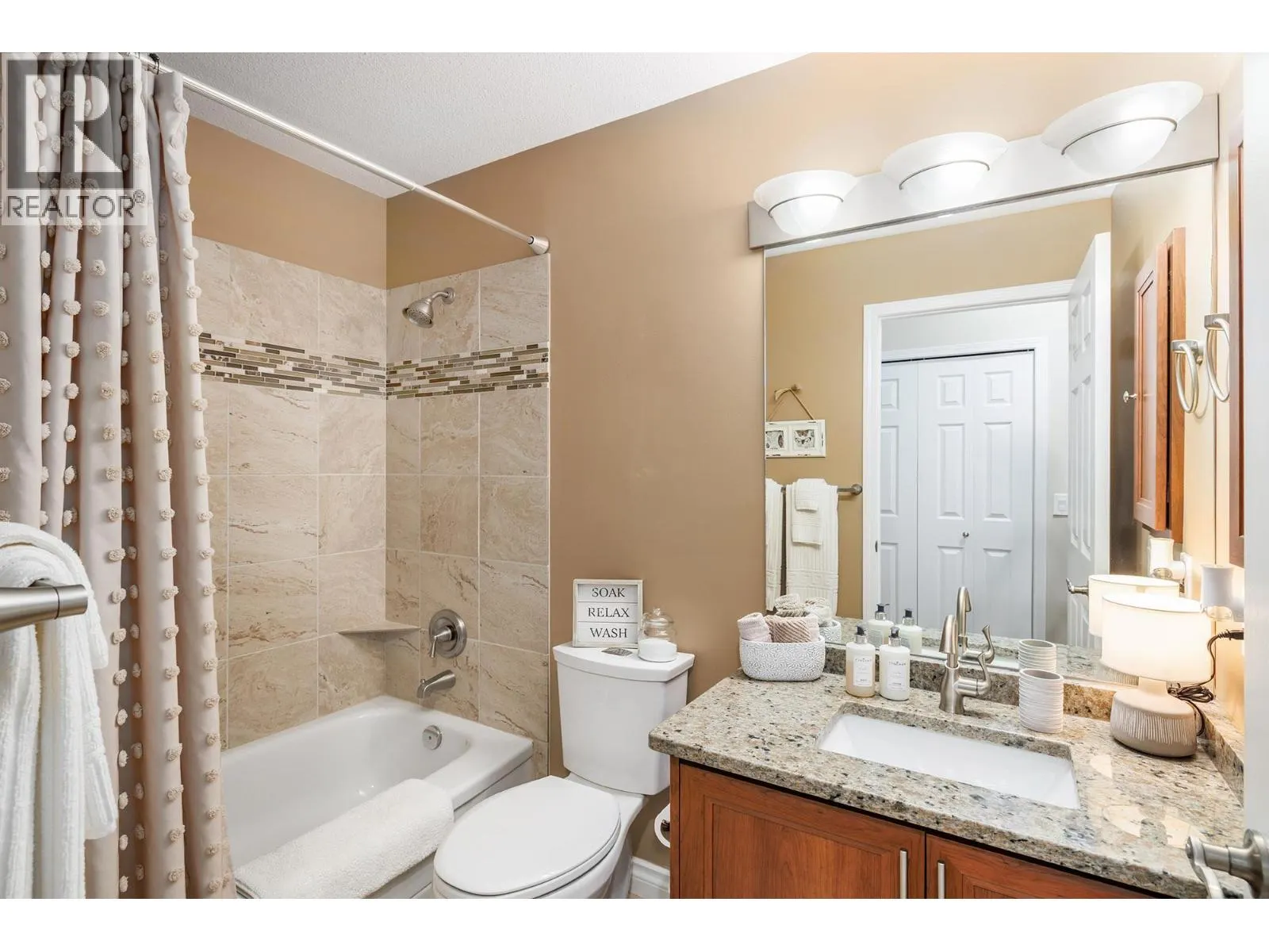 4470 Ponderosa Drive Unit# 204