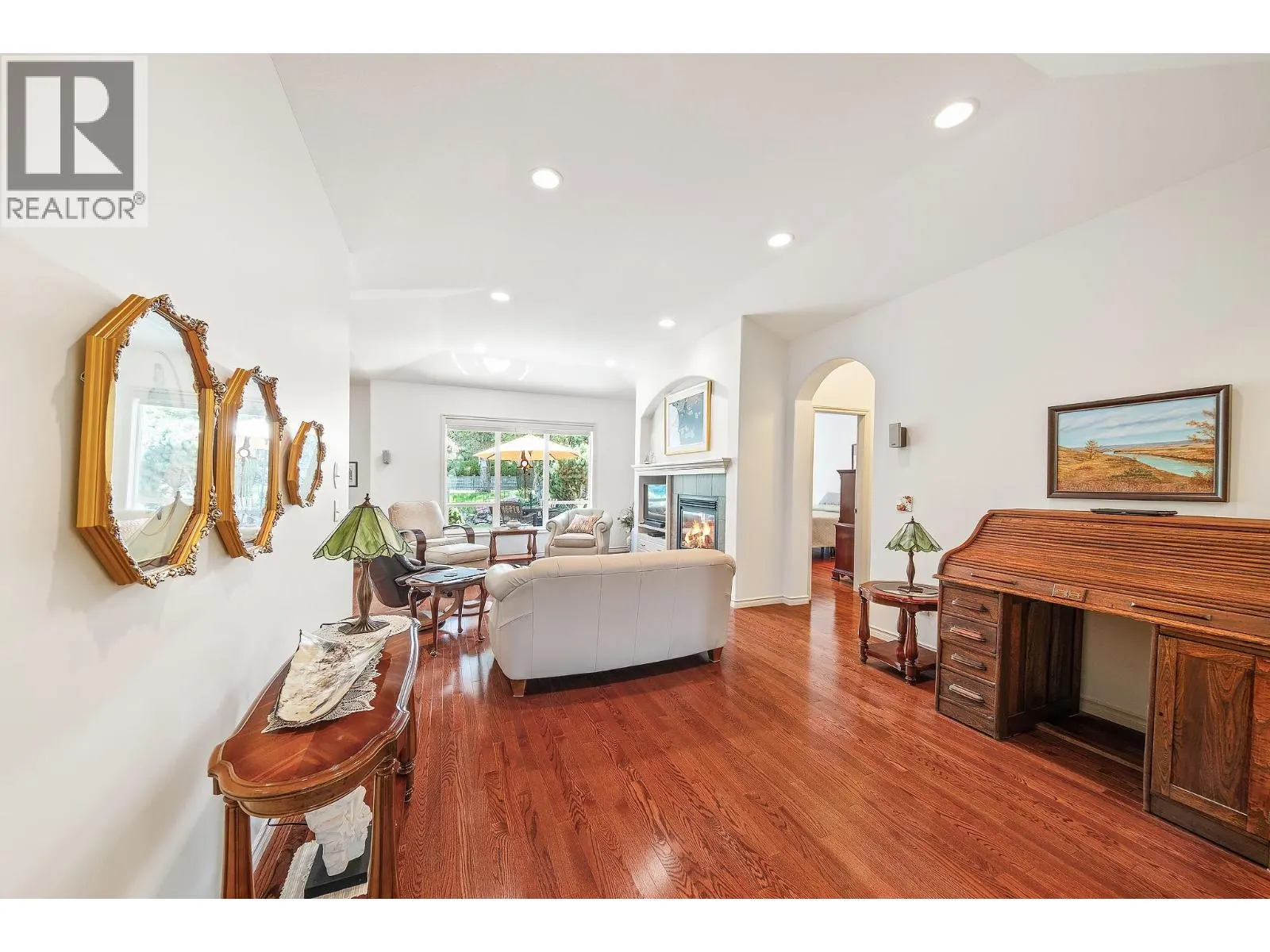 4137 Gallaghers Forest S
