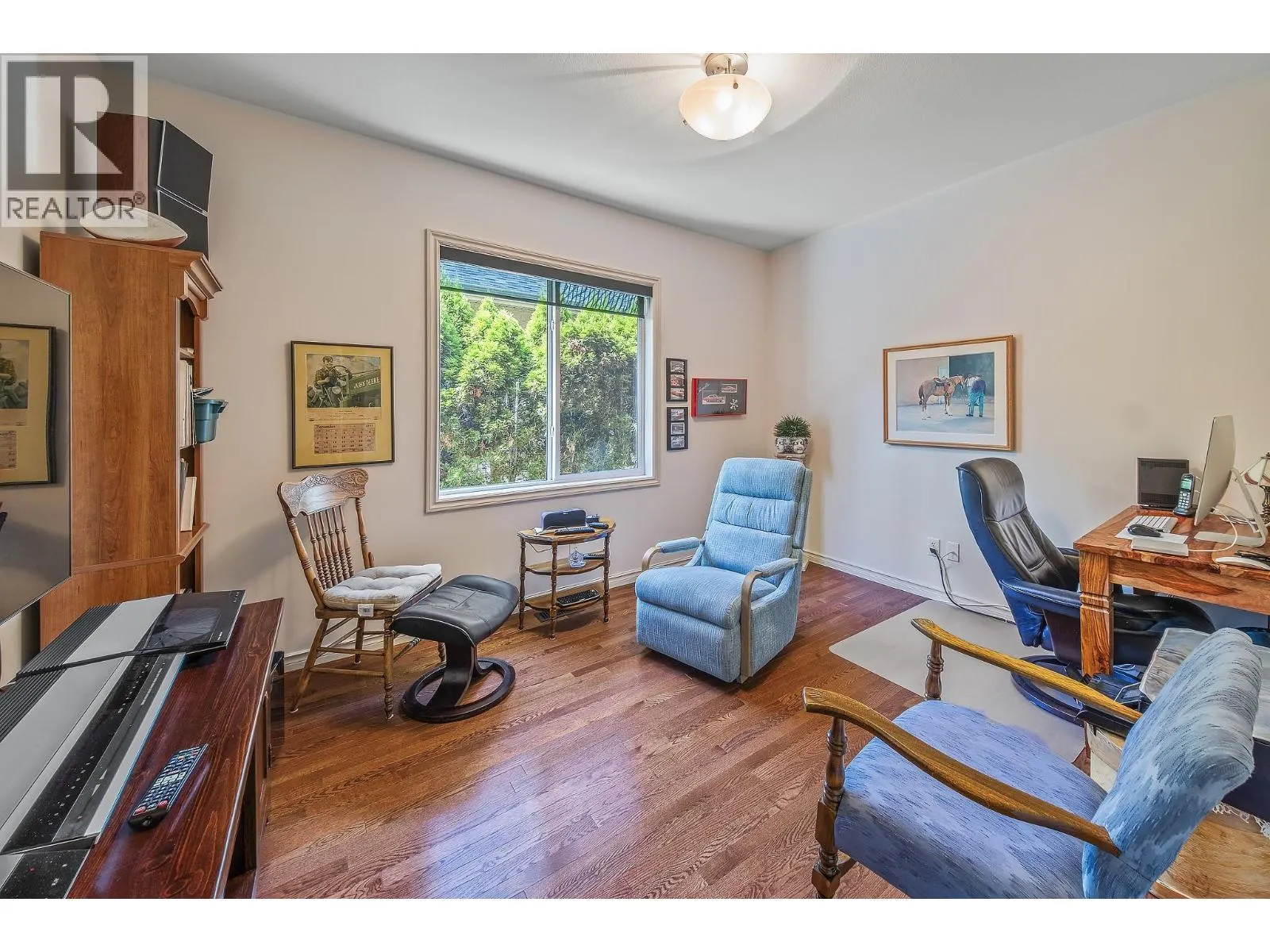 4137 Gallaghers Forest S