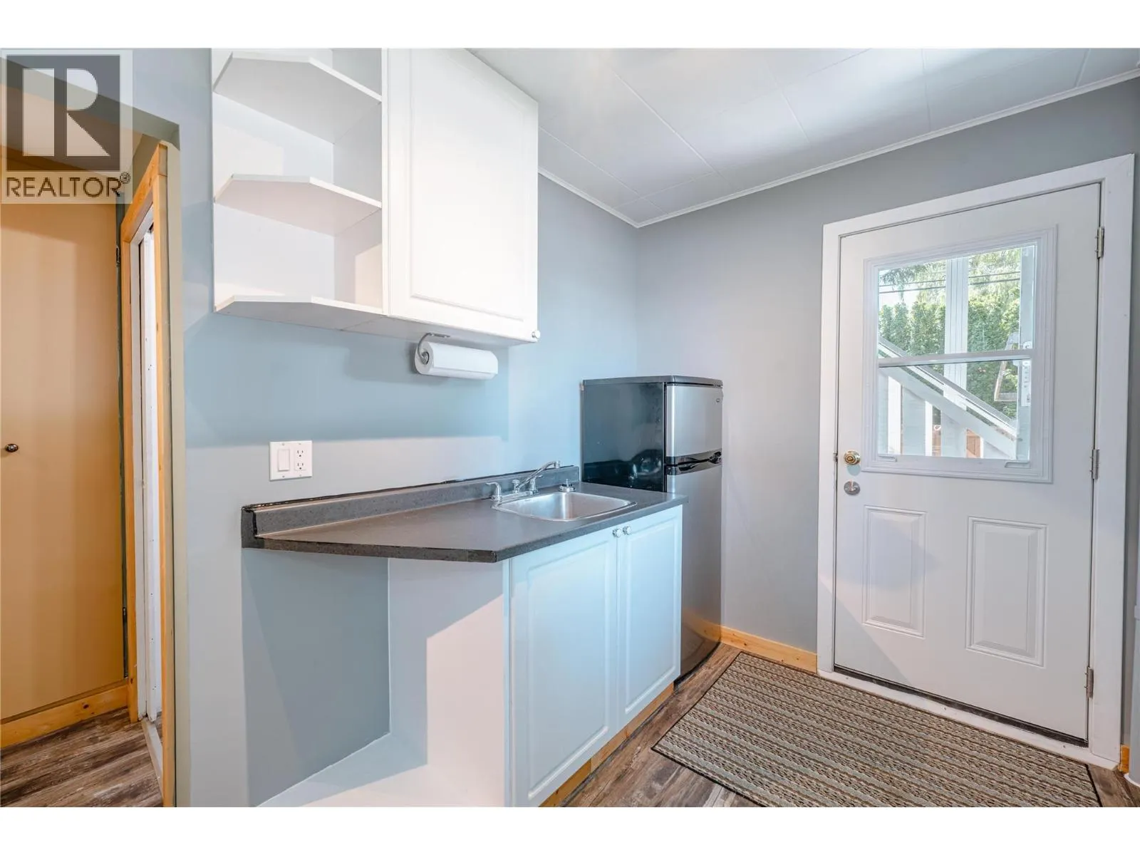 503 Third Street E
