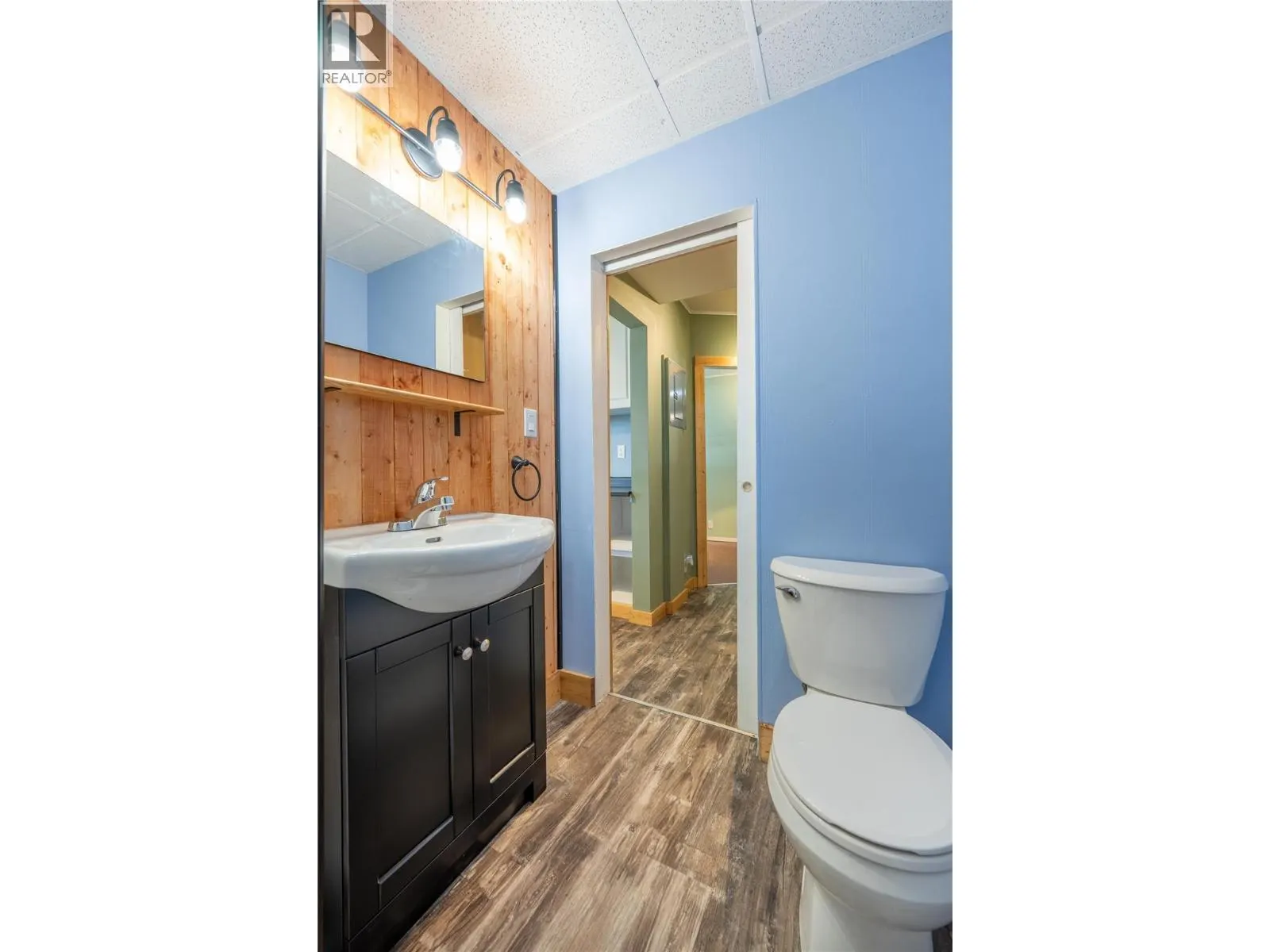 503 Third Street E