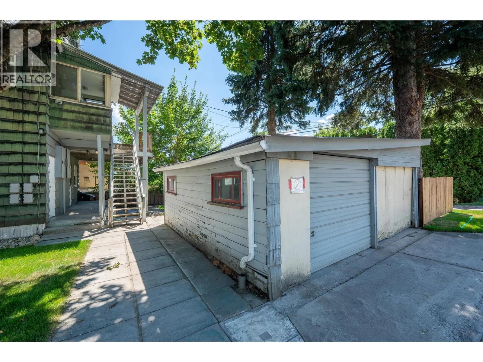 503 Third Street E
