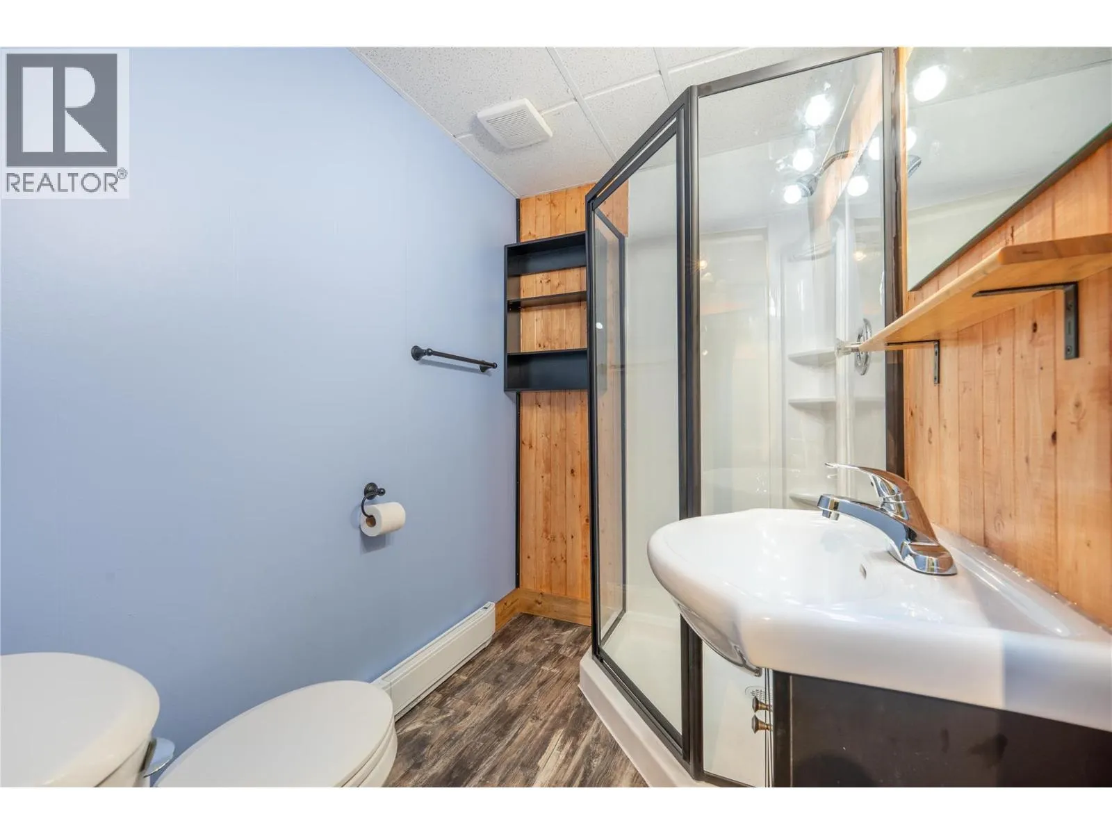 503 Third Street E