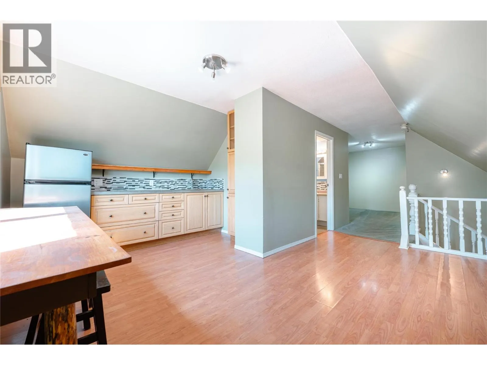 503 Third Street E