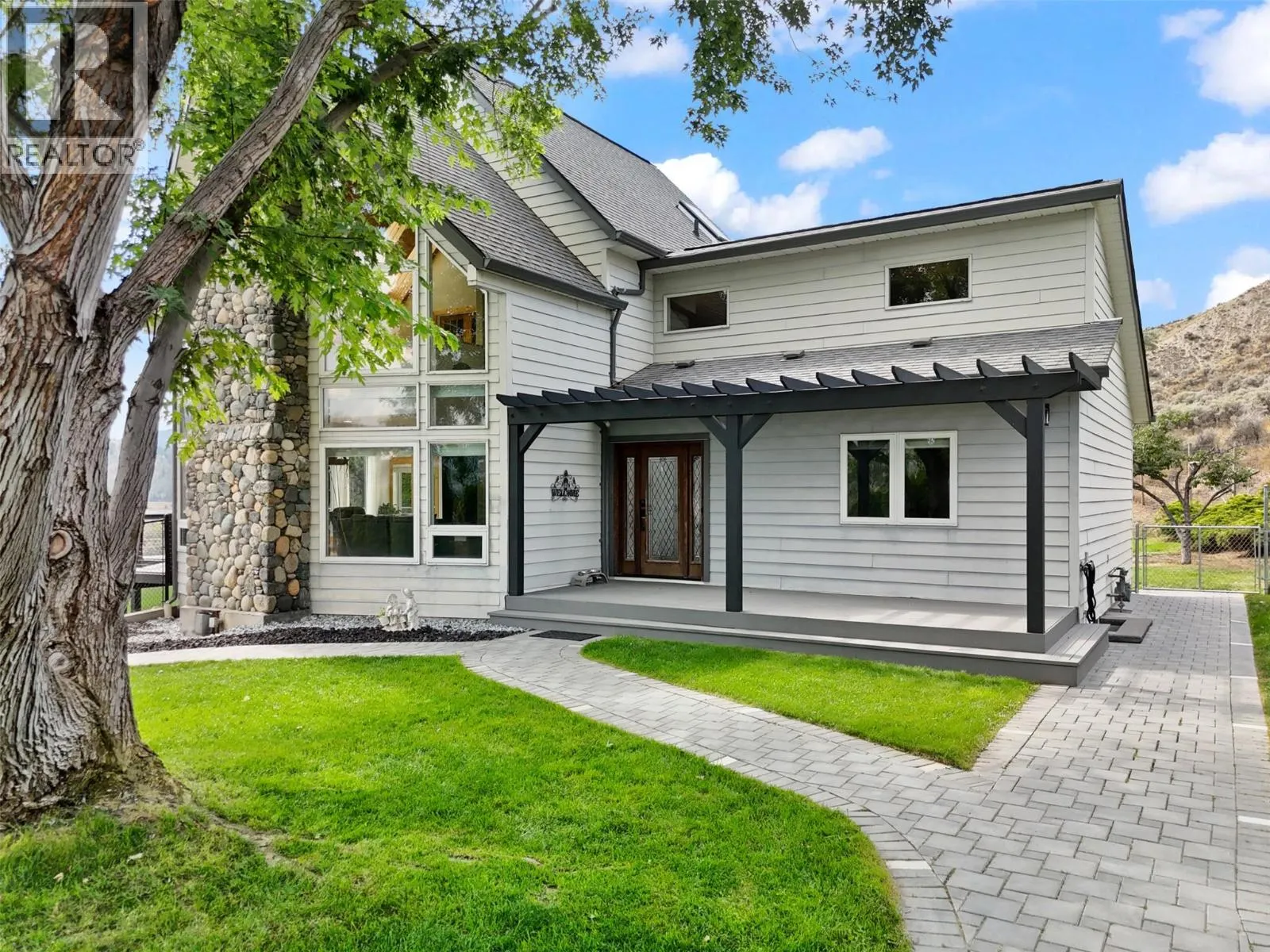 3083 SHUSWAP Road
