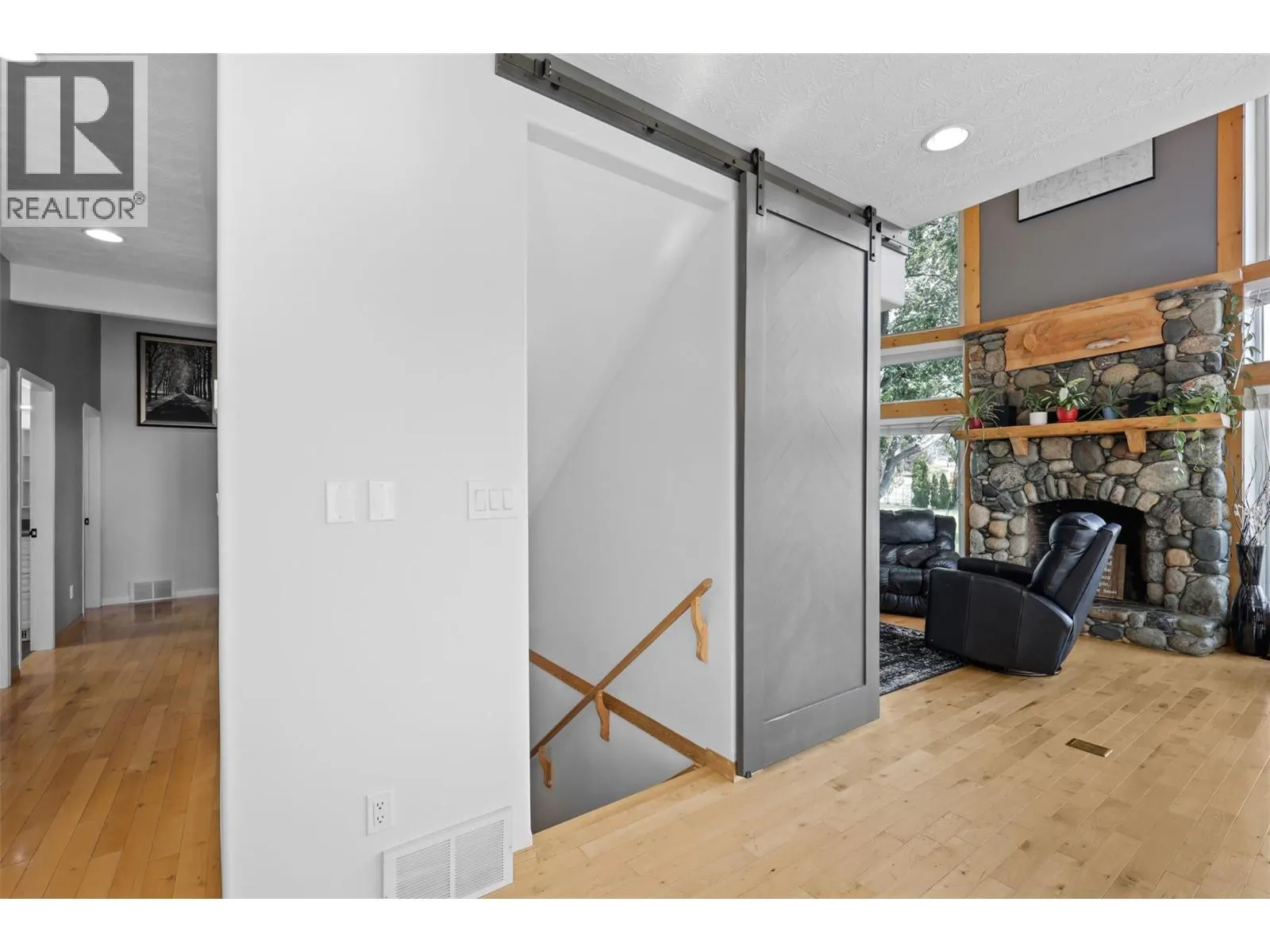 3083 SHUSWAP Road
