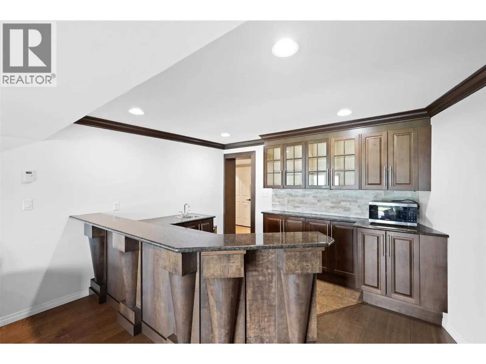 3083 SHUSWAP Road