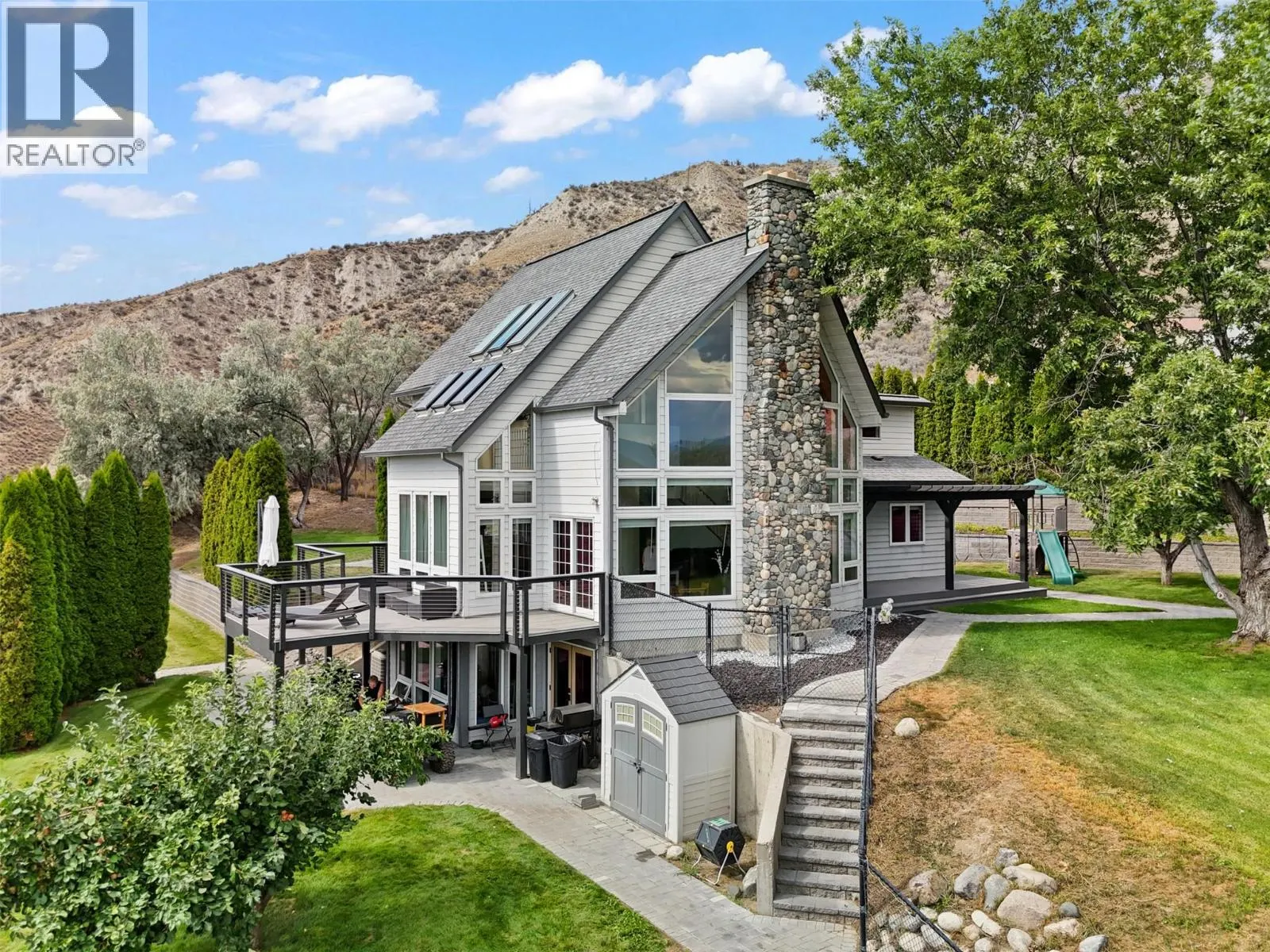 3083 SHUSWAP Road
