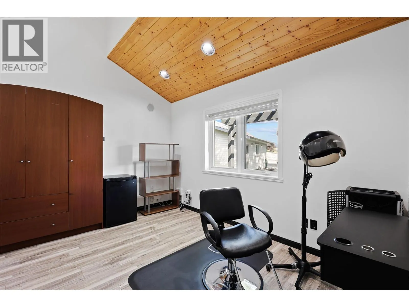 3083 SHUSWAP Road