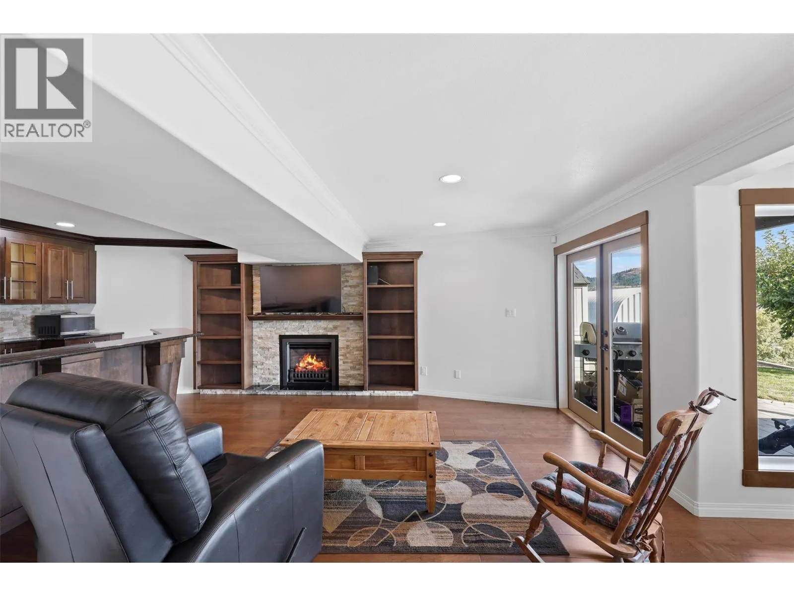 3083 SHUSWAP Road