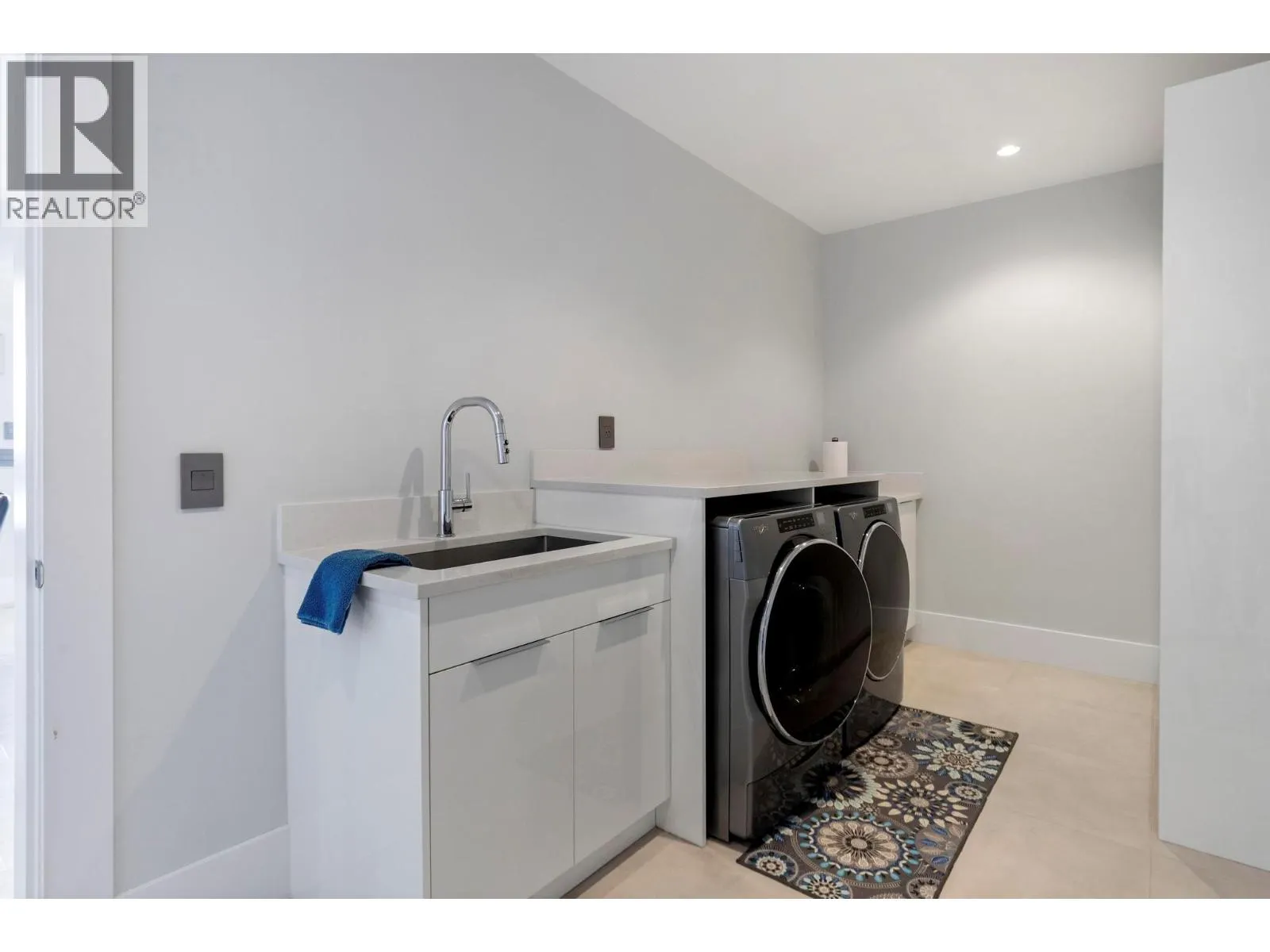 5564 Upper Mission Drive