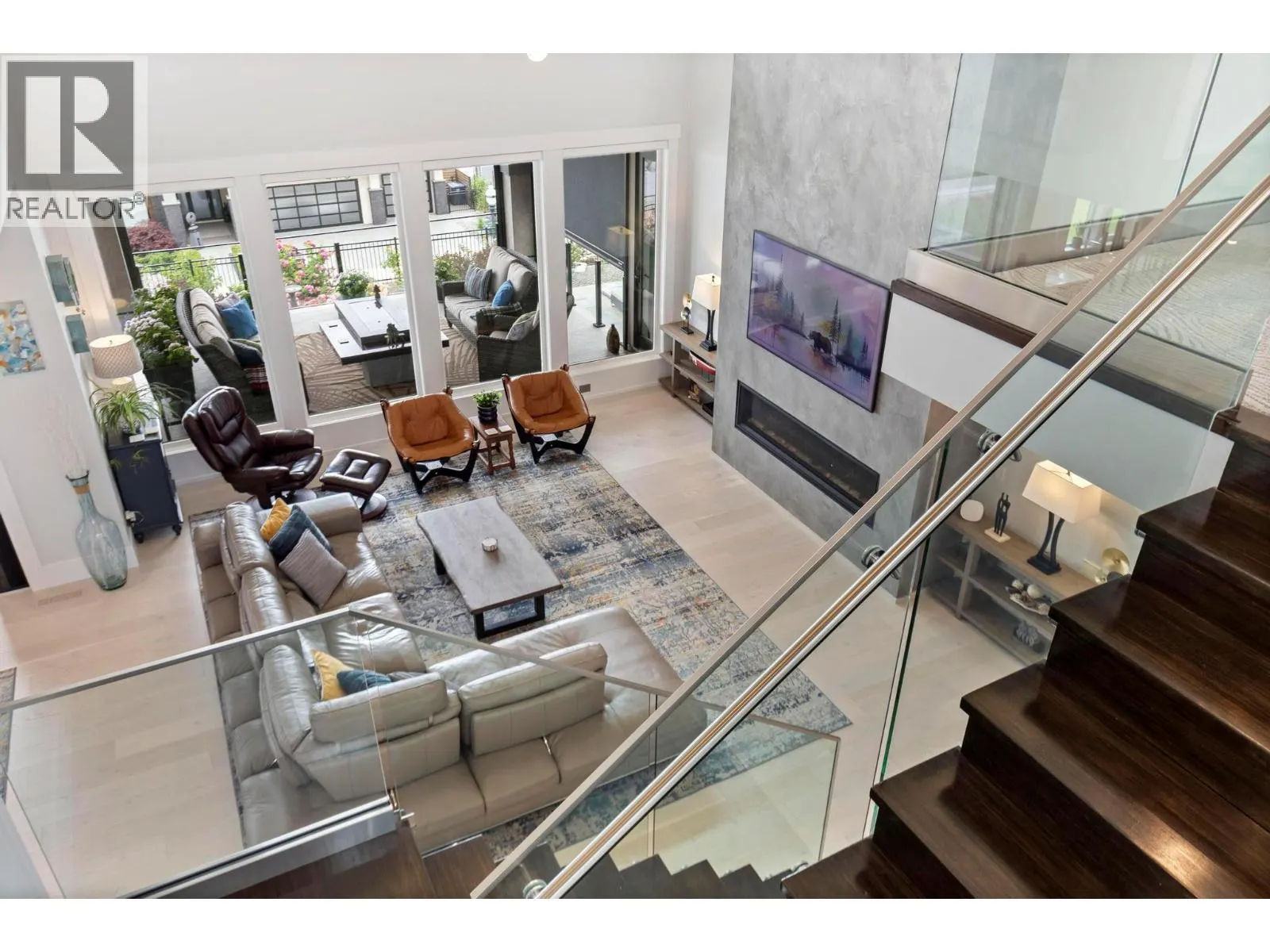 5564 Upper Mission Drive