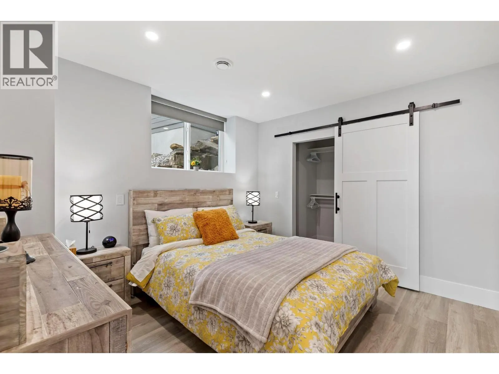 5564 Upper Mission Drive