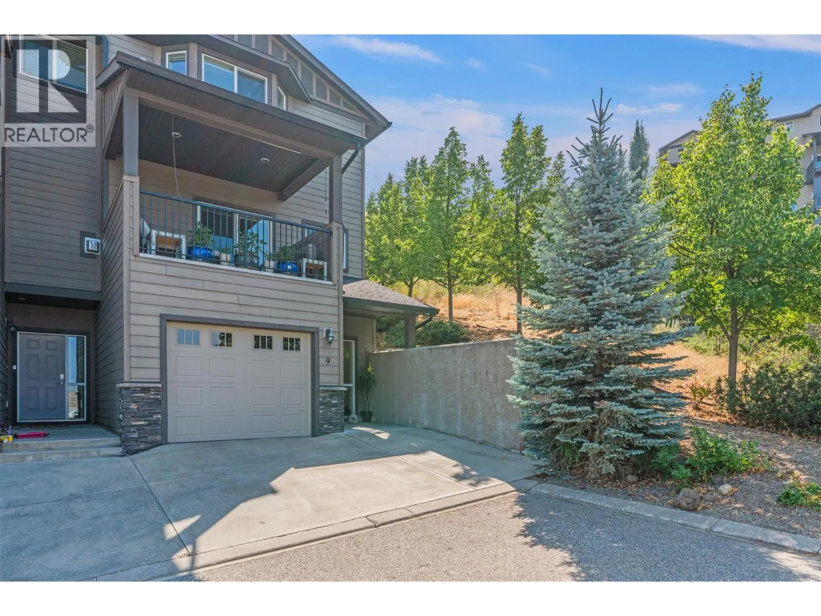 995 Mt. Ida Drive Unit# 9