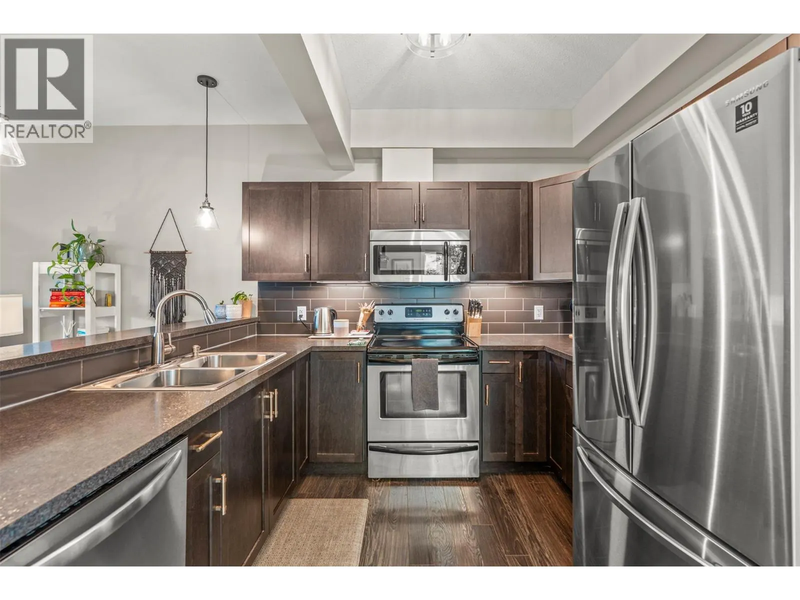 995 Mt. Ida Drive Unit# 9