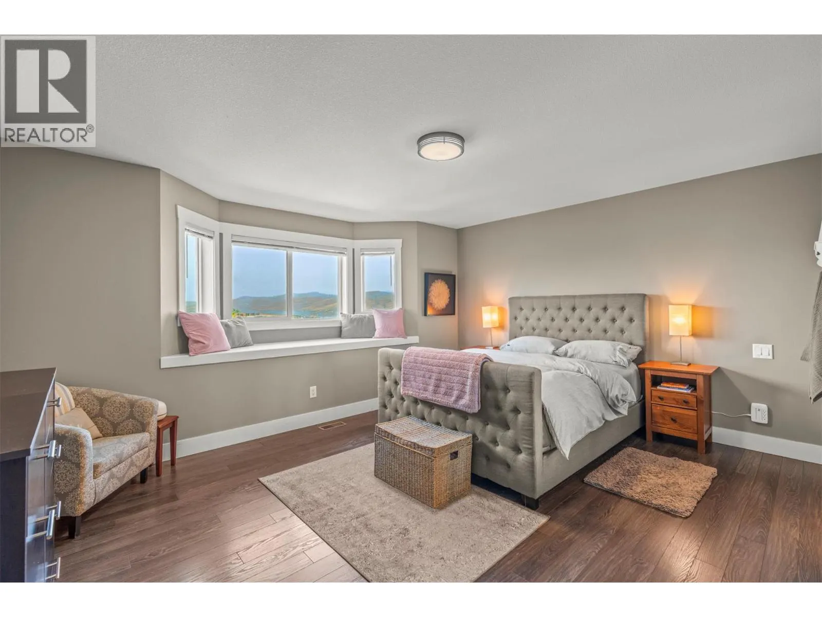 995 Mt. Ida Drive Unit# 9