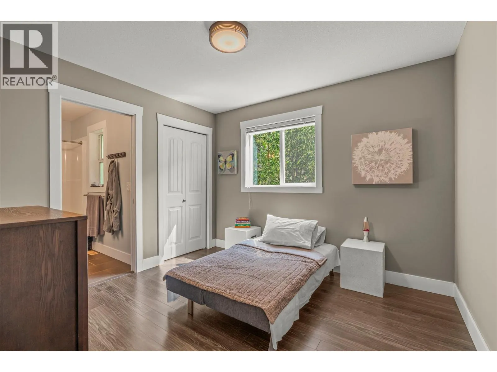 995 Mt. Ida Drive Unit# 9