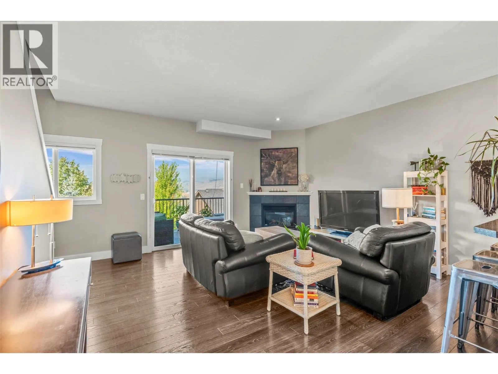 995 Mt. Ida Drive Unit# 9