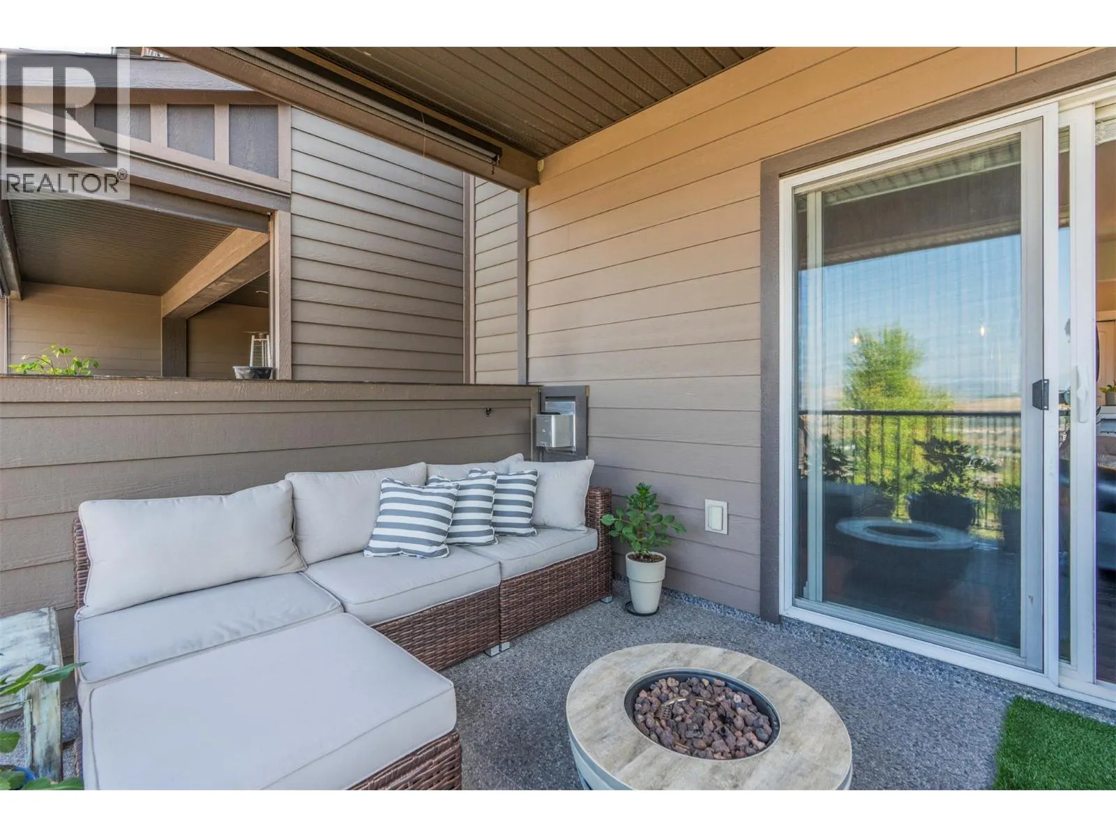 995 Mt. Ida Drive Unit# 9