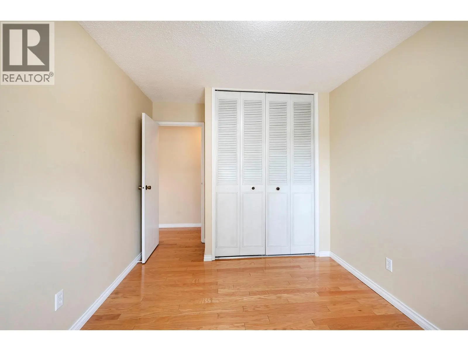 411 NICOLA Street Unit# 302