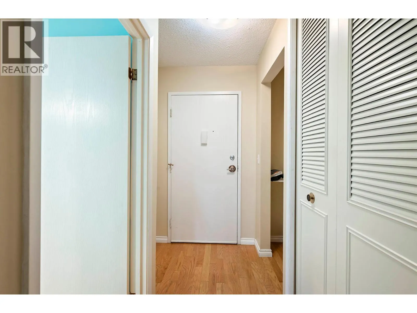 411 NICOLA Street Unit# 302