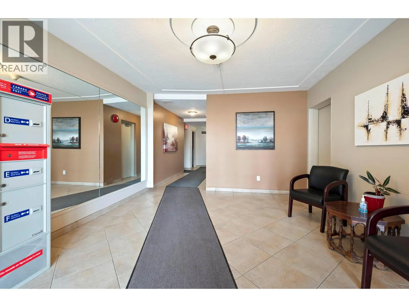 411 NICOLA Street Unit# 302