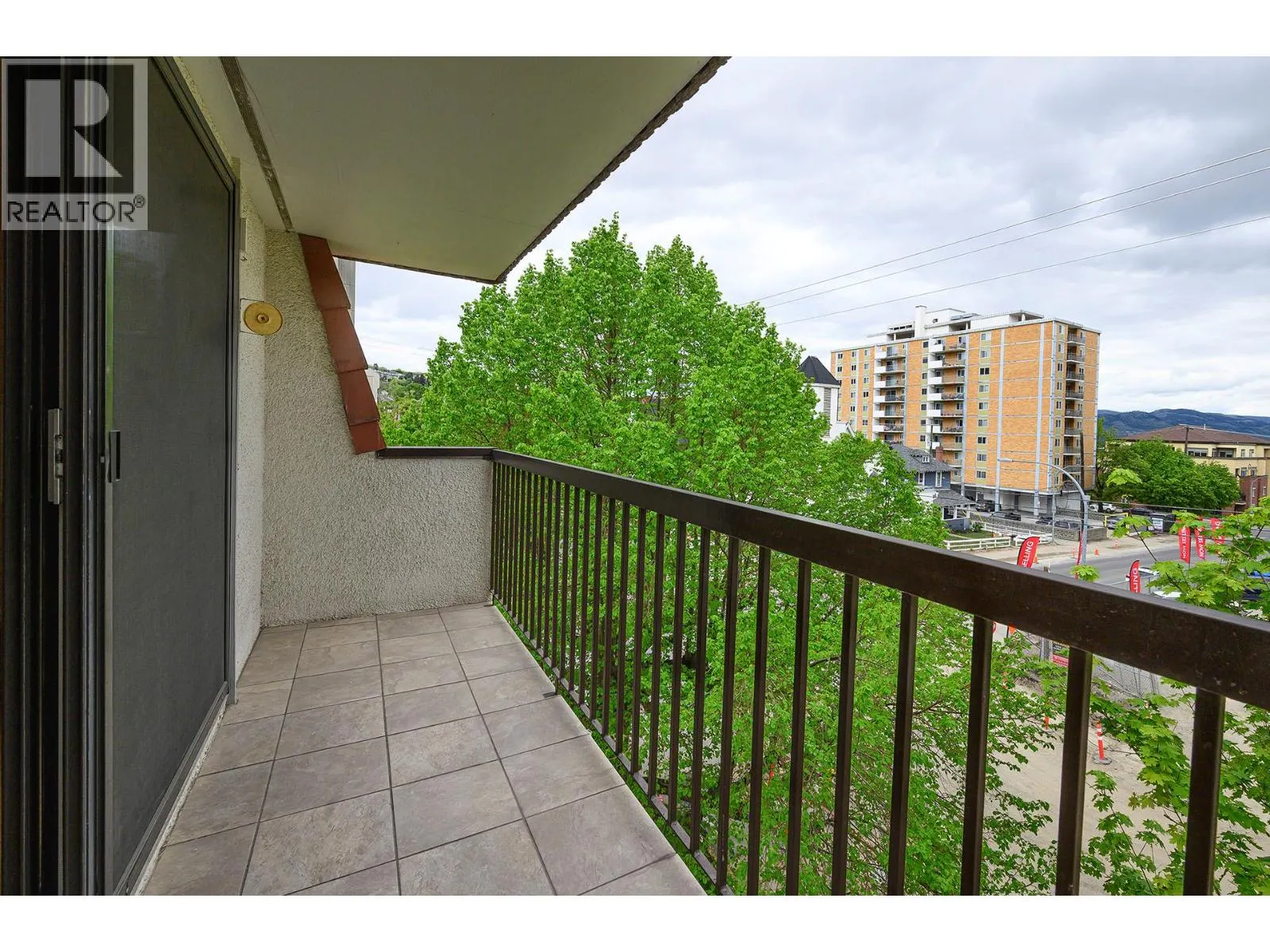 411 NICOLA Street Unit# 302