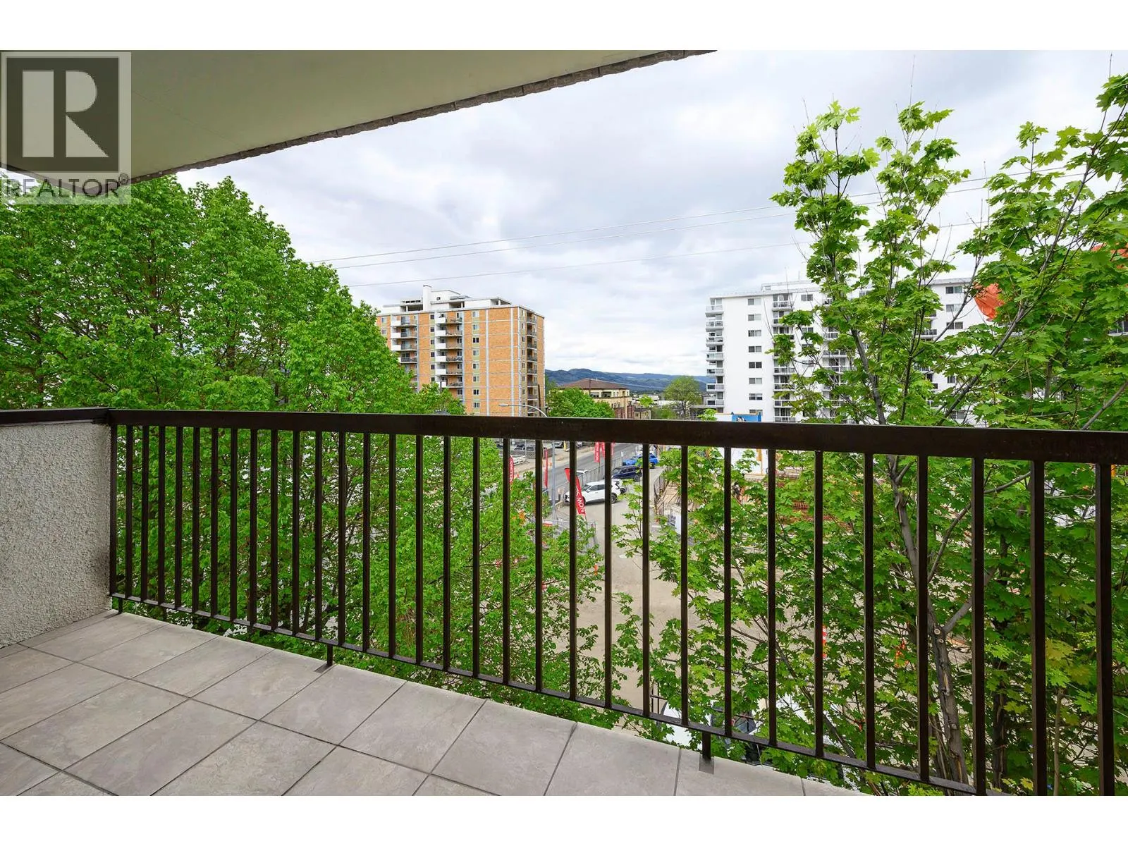 411 NICOLA Street Unit# 302