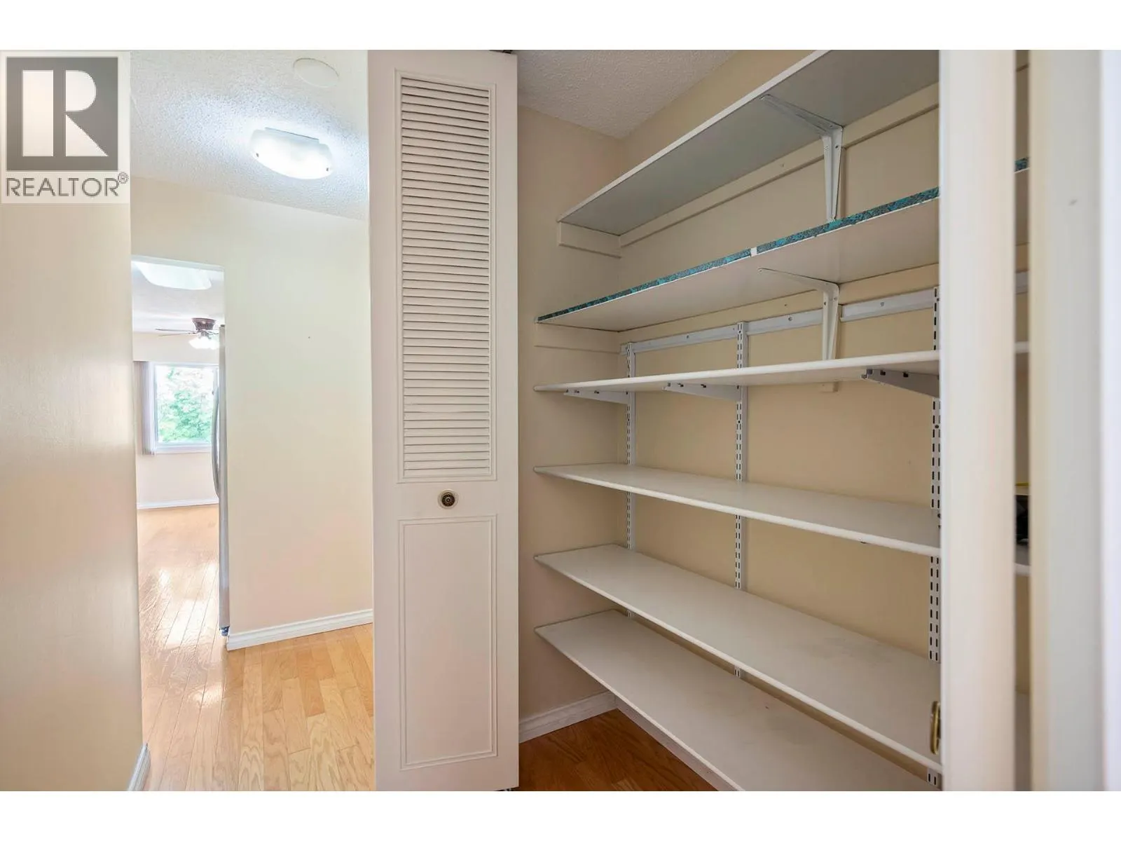 411 NICOLA Street Unit# 302