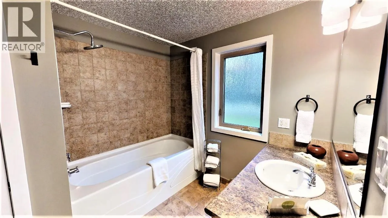 400 BIGHORN Boulevard Unit# 416 J
