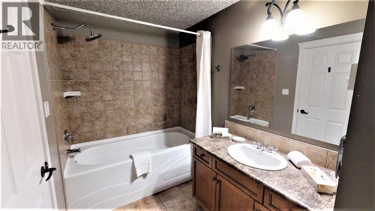400 BIGHORN Boulevard Unit# 416 J