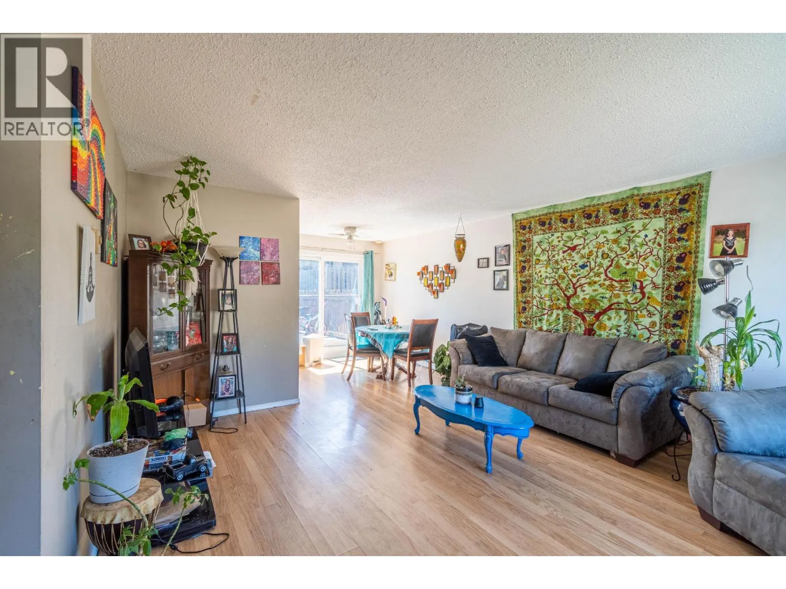 1605 SUMMIT Drive Unit# 9