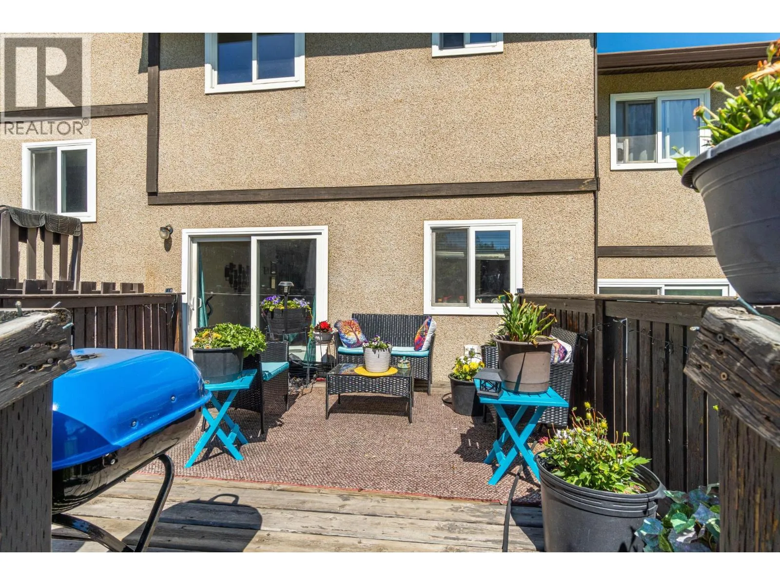 1605 SUMMIT Drive Unit# 9