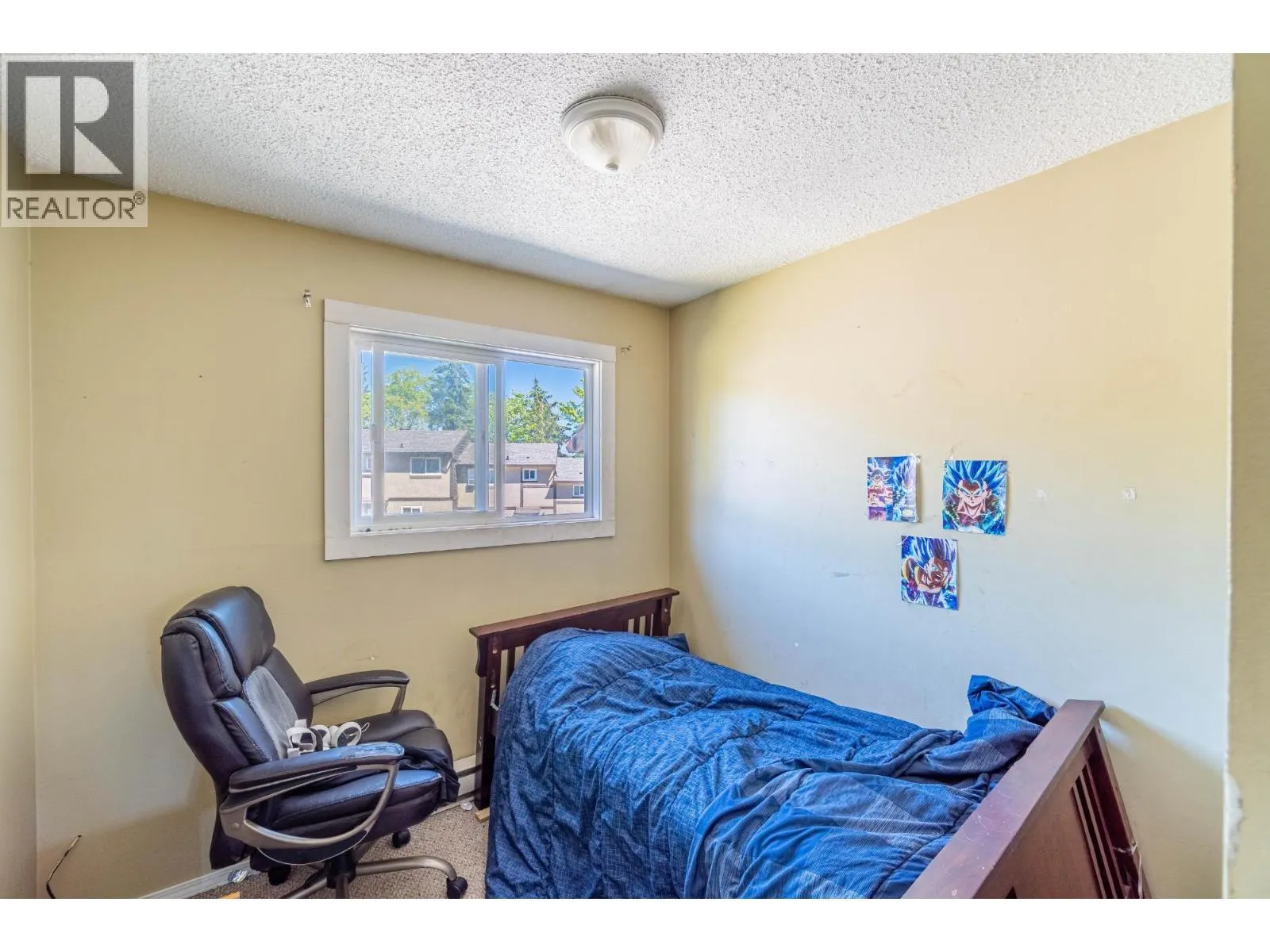 1605 SUMMIT Drive Unit# 9